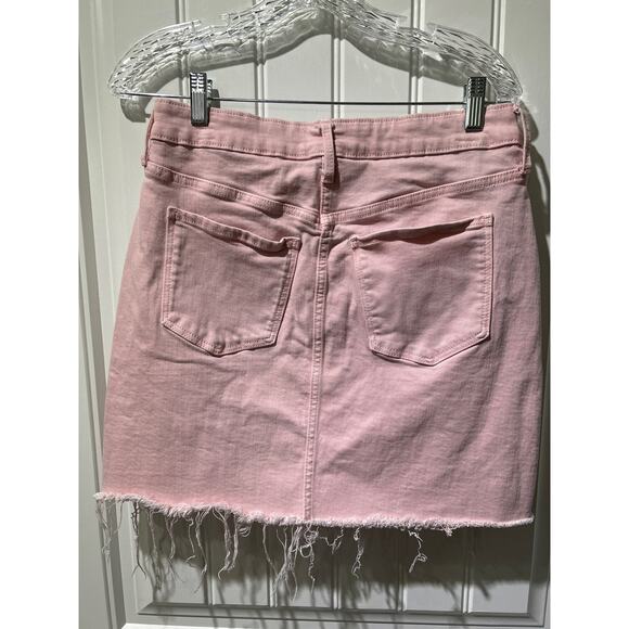 Old Navy Pink Denim Jean Button Down Skirt with Frayed Hem, Size 6, Pre-Owned - Picture 2 of 3